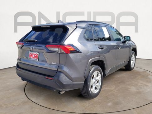 Used 2021 Toyota RAV4 XLE FWD image 13