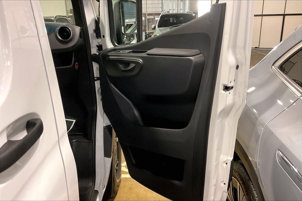 Used 2026 Mercedes-Benz Sprinter 2500 image 16