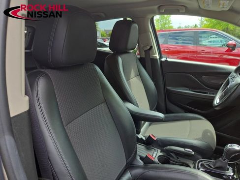 Used 2019 Buick Encore Sport Touring w/ Safety Package FWD image 35