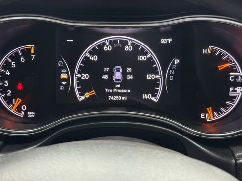 Used 2019 Jeep Grand Cherokee Altitude RWD image 22