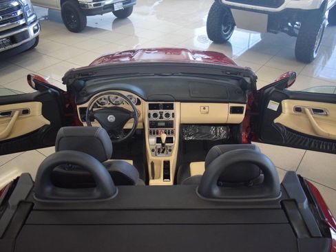 Used 2004 Mercedes-Benz SLK 230 image 56