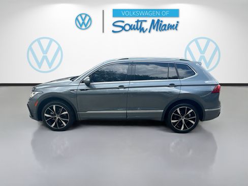 Used 2022 Volkswagen Tiguan SEL R-Line AWD/4WD image 4