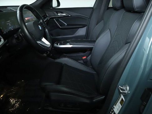 Used 2025 BMW X2 xDrive28i AWD/4WD image 23