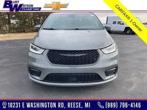 Used 2023 Chrysler Pacifica Touring-L w/ S Appearance Package image 1