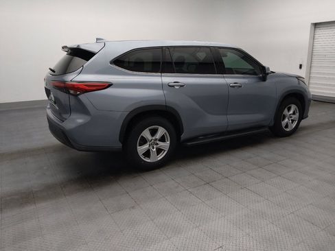 Used 2020 Toyota Highlander LE FWD image 10