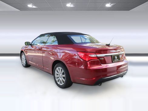 Used 2014 Chrysler 200 Touring image 3