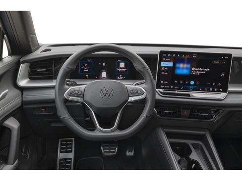 New 2026 Volkswagen Tiguan SE R-Line FWD image 4