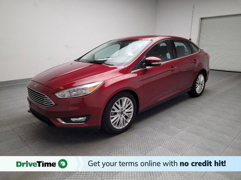 Used 2017 Ford Focus Titanium image 1