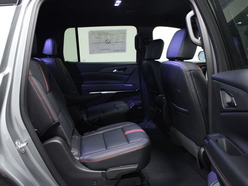 New 2026 Chevrolet Traverse RS image 16