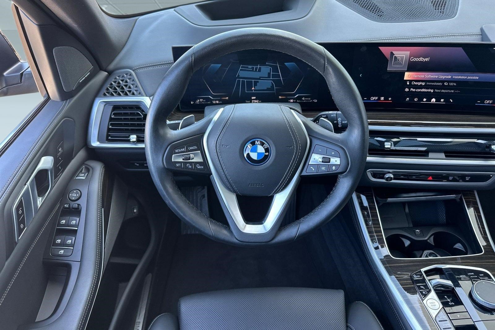 Used 2024 BMW X5 xDrive50e w/ Premium Package AWD/4WD image 32