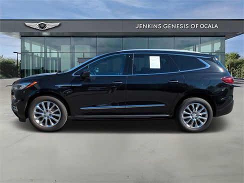 Used 2021 Buick Enclave Premium w/ Sun and Sites Package image 6