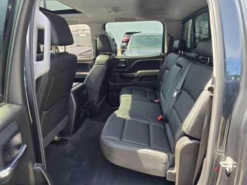 Used 2018 GMC Sierra 1500 SLT w/ SLT Premium Package AWD/4WD image 15