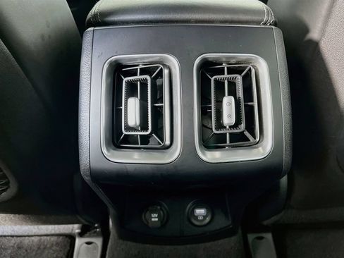 Used 2022 Kia Sorento EX FWD image 32