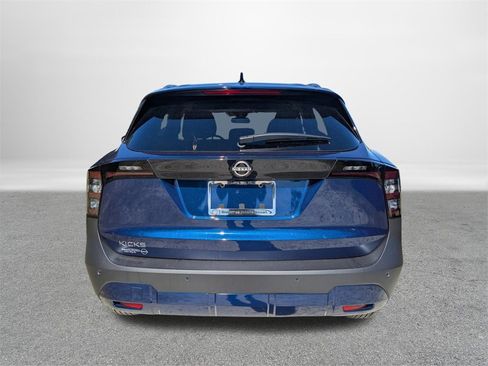 New 2026 Nissan Kicks SV image 4