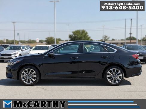 Used 2025 Kia K4 FWD image 3