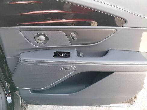 New 2026 Lincoln Nautilus Reserve w/ Jet Appearance Package image 40