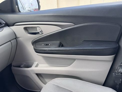 Used 2019 Honda Pilot EX-L image 12