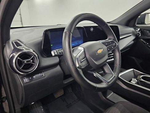 Used 2025 Chevrolet Equinox LT FWD image 10