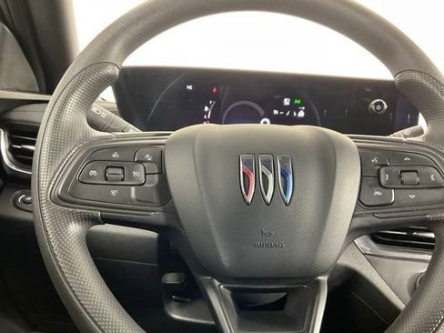 Used 2025 Buick Envista Preferred FWD image 23