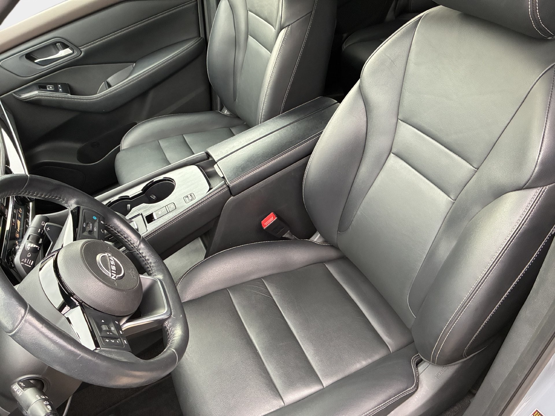 Used 2023 Nissan Rogue SL w/ SL Premium Package FWD image 15
