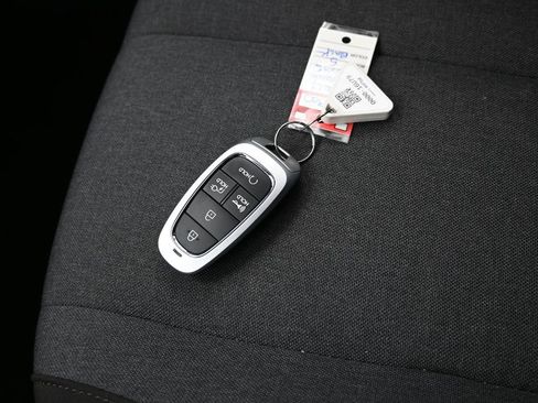 Used 2024 Hyundai Ioniq 5 SE RWD image 26