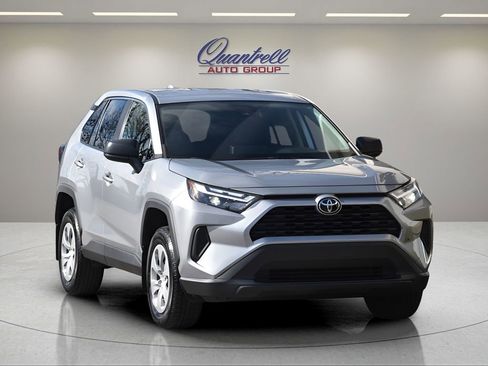 Used 2023 Toyota RAV4 LE image 2