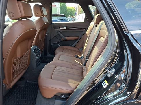 Used 2019 Audi Q5 2.0T Premium Plus w/ Premium Plus Package AWD/4WD image 10