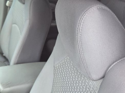 Used 2012 Chevrolet Traverse LS FWD image 11