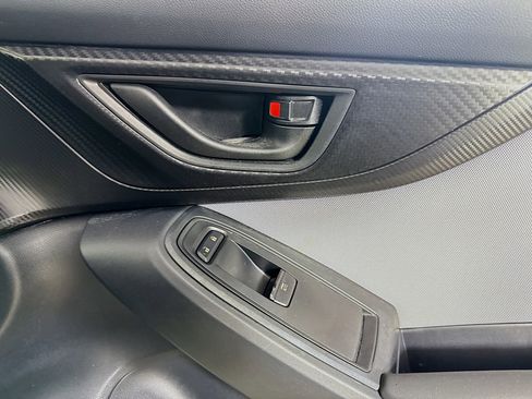 Used 2018 Subaru Crosstrek 2.0i image 31