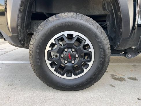 Used 2025 Toyota Tacoma TRD Off-Road AWD/4WD image 26