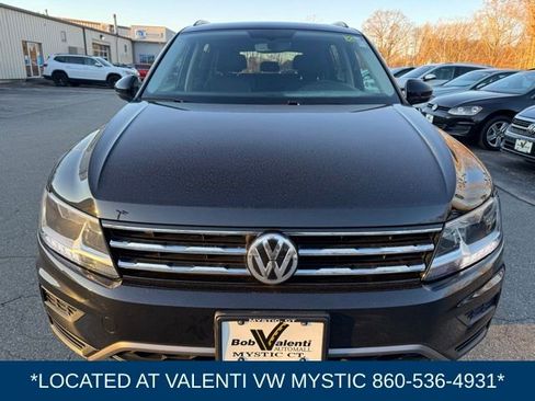 Used 2021 Volkswagen Tiguan SE w/ Panoramic Sunroof Package AWD/4WD image 2
