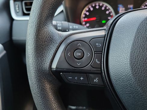 Used 2019 Toyota RAV4 XLE image 17