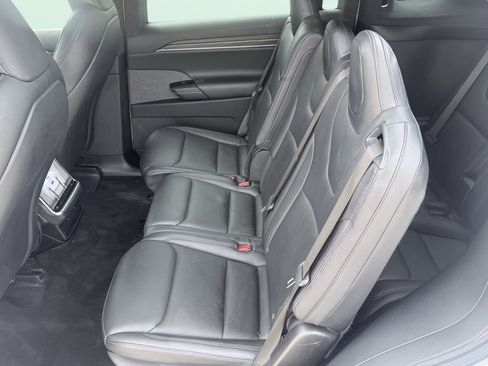Used 2023 Tesla Model X AWD/4WD image 41