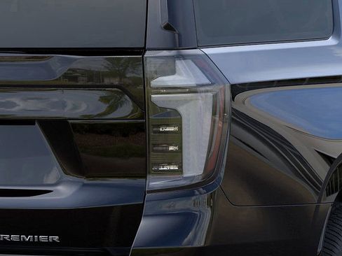 New 2026 Chevrolet Suburban Premier AWD/4WD image 11