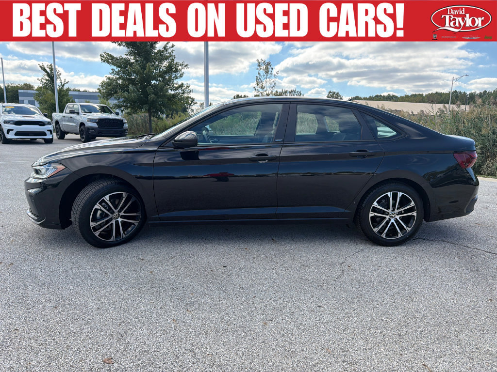Used 2025 Volkswagen Jetta Sport FWD image 7
