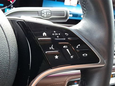 Used 2024 Mercedes-Benz GLE 350 4MATIC image 25