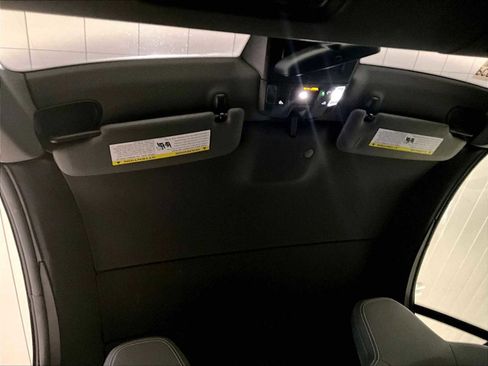 Used 2021 Porsche 911 Carrera image 25