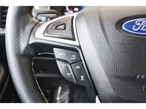 Used 2022 Ford Edge ST AWD/4WD image 18