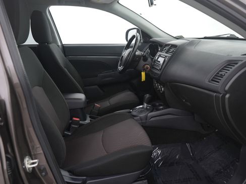 Used 2017 Mitsubishi Outlander Sport ES image 11