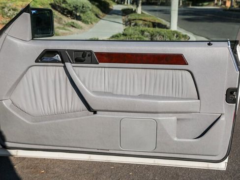 Used 1995 Mercedes-Benz E 320 Convertible image 72