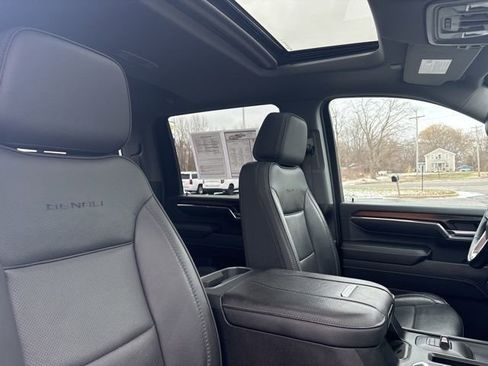 Used 2024 GMC Sierra 2500 Denali w/ Denali Reserve Package image 22