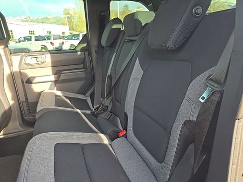 New 2025 Ford Bronco 4-Door image 24