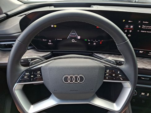 Used 2025 Audi Q5 Premium w/ Premium Plus AWD/4WD image 21
