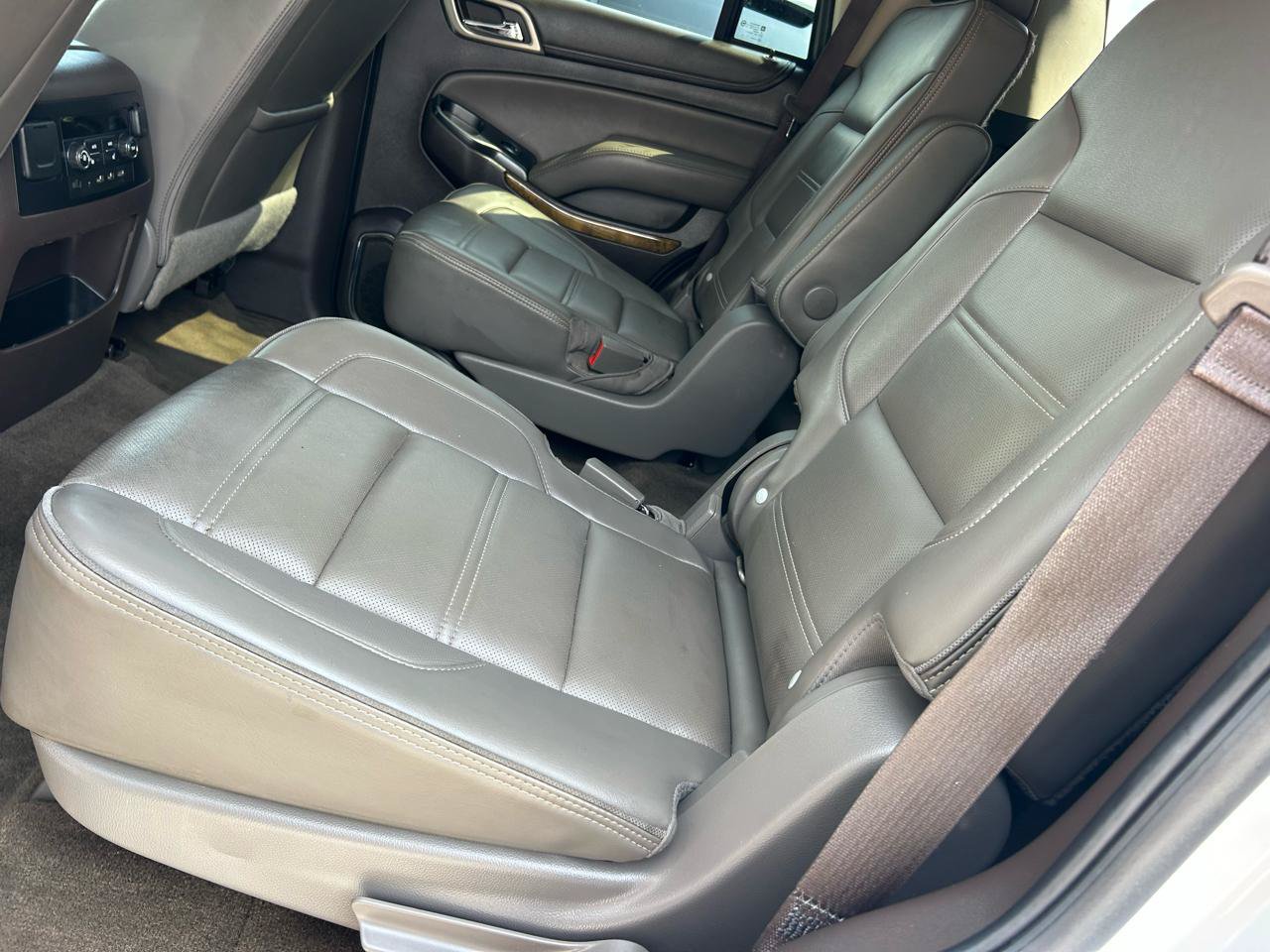Used 2017 GMC Yukon Denali w/ Open Road Package AWD/4WD image 14