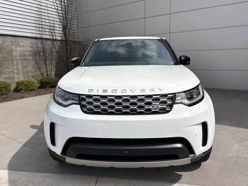 Used 2025 Land Rover Discovery S AWD/4WD image 2
