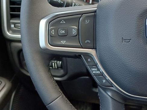 Used 2023 RAM 1500 Big Horn AWD/4WD image 17