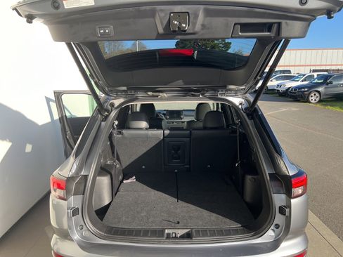 Used 2024 Mitsubishi Outlander SE image 18