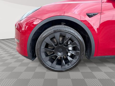 Used 2022 Tesla Model Y Long Range AWD/4WD image 19