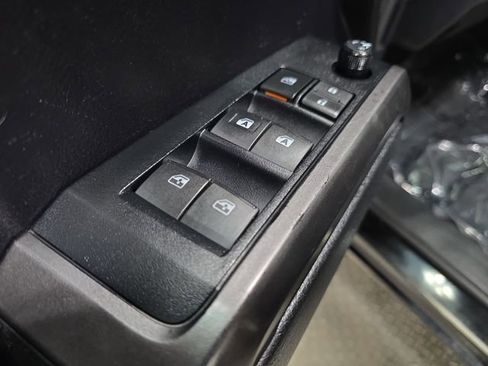Used 2021 Toyota Tacoma TRD Off-Road AWD/4WD image 26