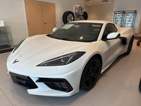 New 2026 Chevrolet Corvette Stingray Preferred Conv w/ 2LT image 2